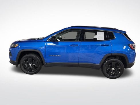 Used 2022 Jeep Compass Latitude w/ Convenience Group image 2