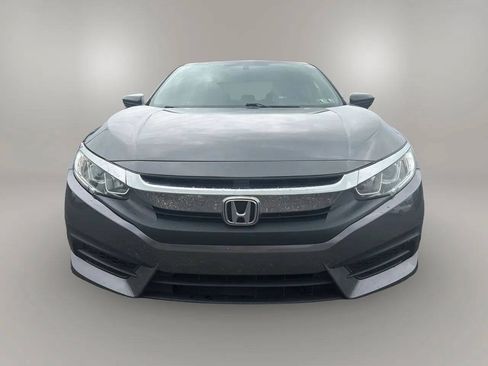 Used 2018 Honda Civic EX image 2