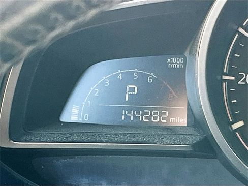 Used 2017 MAZDA MAZDA3 Touring w/ Popular Equipment Package image 12