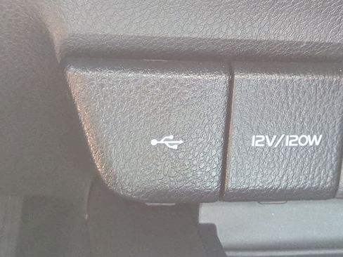 Used 2021 Toyota Camry LE FWD image 20