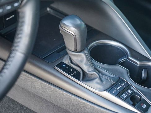 Used 2023 Toyota Camry SE image 20