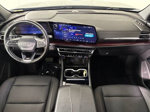 Used 2025 Chevrolet Traverse Z71 AWD/4WD image 33