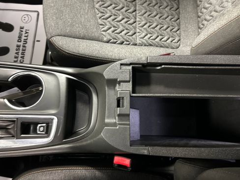 Used 2023 Chevrolet Equinox LT image 21