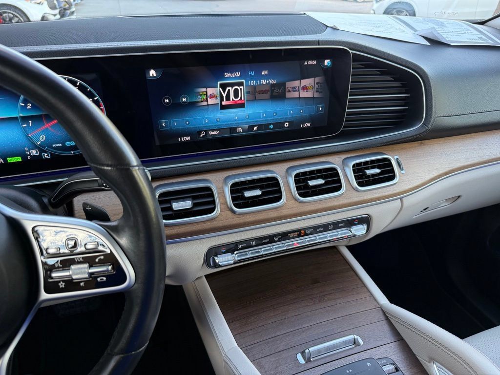 Certified 2021 Mercedes-Benz GLS 450 4MATIC image 23
