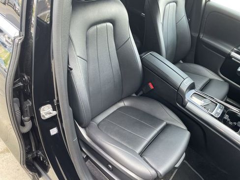 Used 2025 Mercedes-Benz GLA 250 image 40