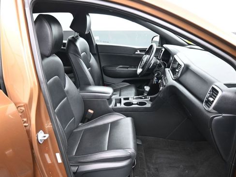 Used 2020 Kia Sportage S image 24