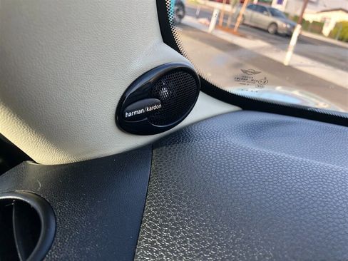 Used 2011 MINI Cooper Hardtop FWD image 14