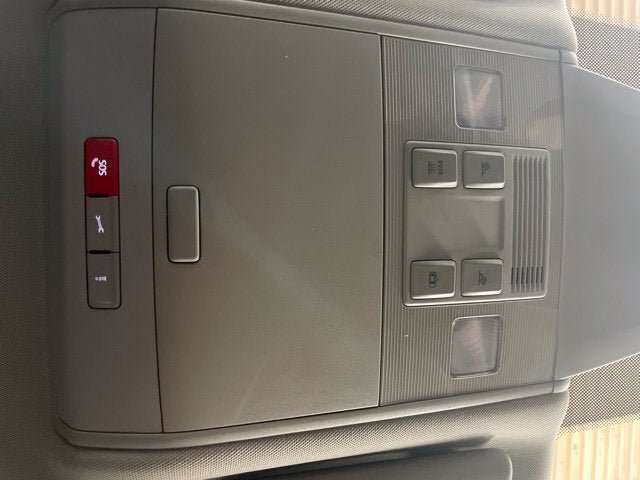 Used 2018 Volkswagen Atlas SE AWD/4WD image 25