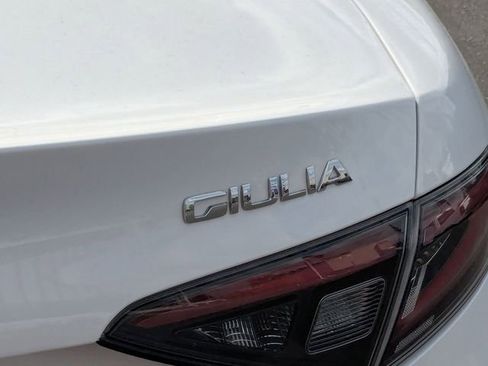 Used 2025 Alfa Romeo Giulia AWD image 12