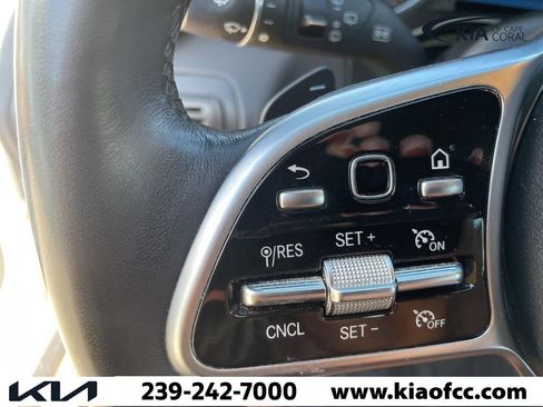 Used 2022 Mercedes-Benz GLC 300 4MATIC image 15