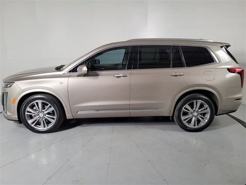 Used 2022 Cadillac XT6 Premium Luxury w/ Platinum Package image 8