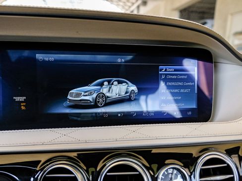 Used 2018 Mercedes-Benz S 560 Sedan image 30