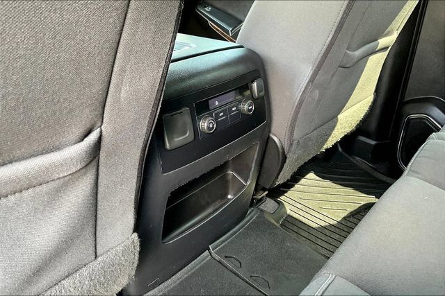 Used 2019 Chevrolet Tahoe LS RWD image 12