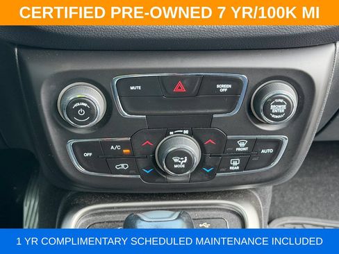 Used 2018 Jeep Compass Latitude w/ Popular Equipment Group AWD/4WD image 17
