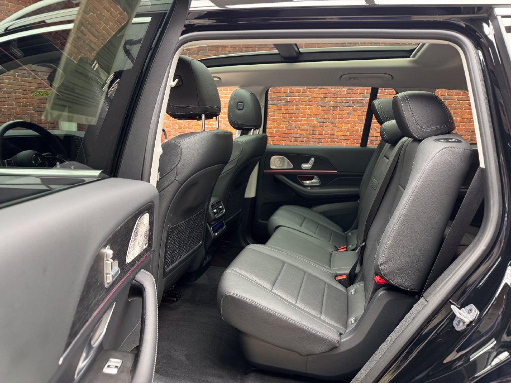 Used 2026 Mercedes-Benz GLS 450 4MATIC image 24