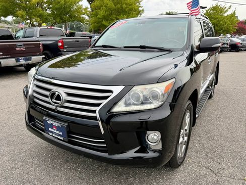 Used 2013 Lexus LX 570 4WD w/ Luxury Pkg image 1