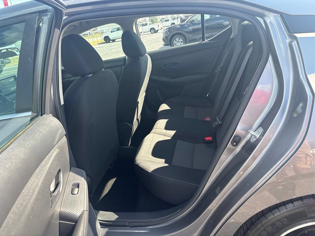 Used 2024 Nissan Sentra SV FWD image 20