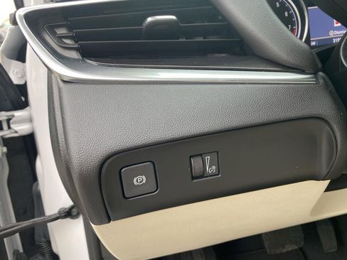 Certified 2023 Buick Enclave Essence AWD/4WD image 35