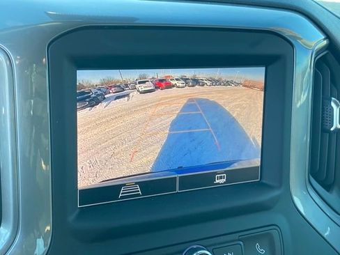 Certified 2022 Chevrolet Silverado 1500 Custom image 11