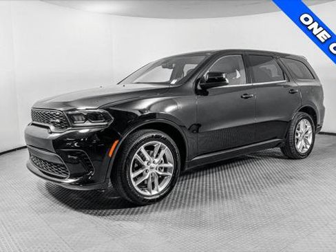 Used 2023 Dodge Durango GT RWD image 2