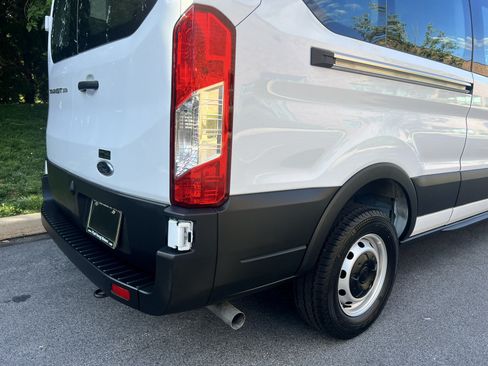 Used 2024 Ford Transit 350 XL RWD image 34