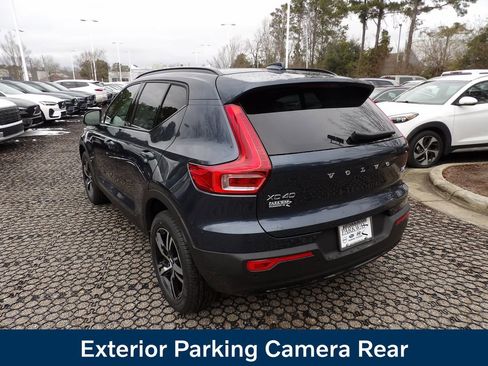 New 2026 Volvo XC40 B5 Core w/ Climate Package AWD/4WD image 9