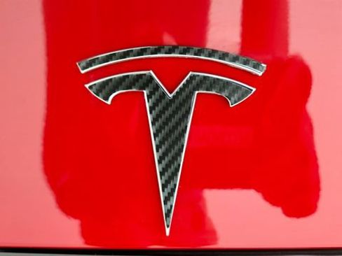 Used 2021 Tesla Model S Plaid AWD/4WD image 32