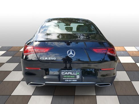 Used 2023 Mercedes-Benz CLA 250 w/ Premium Package image 5