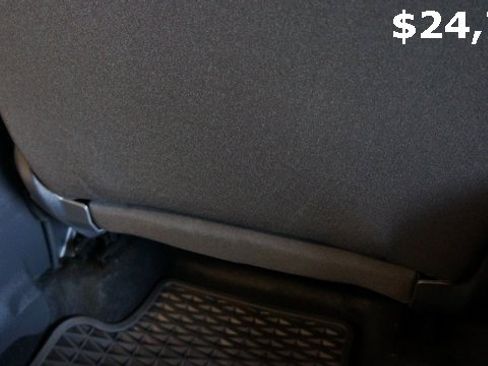 Certified 2025 Volkswagen Taos S image 39