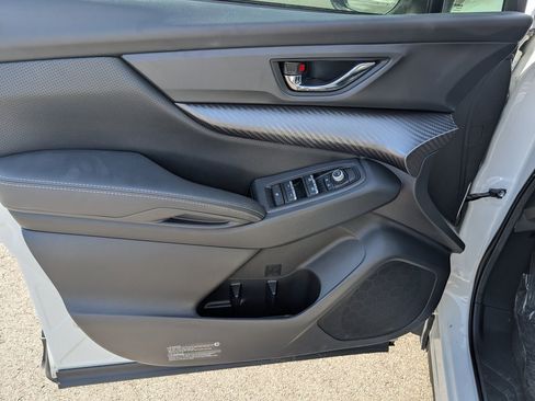 Used 2022 Subaru Ascent Onyx Edition image 16