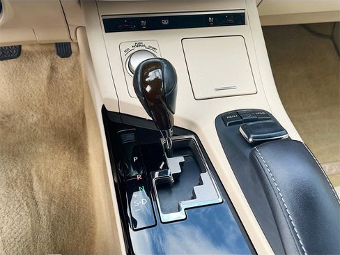 Used 2015 Lexus ES 350 image 16