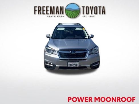 Used 2017 Subaru Forester 2.5i Premium AWD/4WD image 3