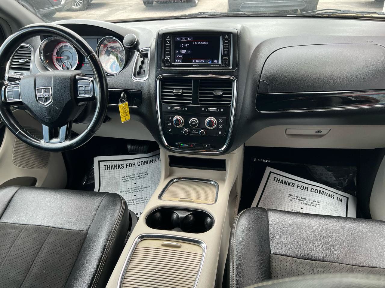 Used 2019 Dodge Grand Caravan SXT FWD image 16