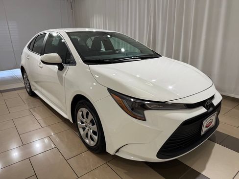 Certified 2024 Toyota Corolla LE FWD image 7
