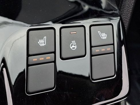 Certified 2023 Kia Sportage EX image 17