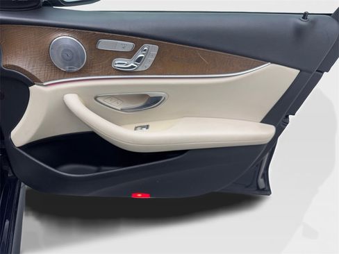 Used 2017 Mercedes-Benz E 300 image 45