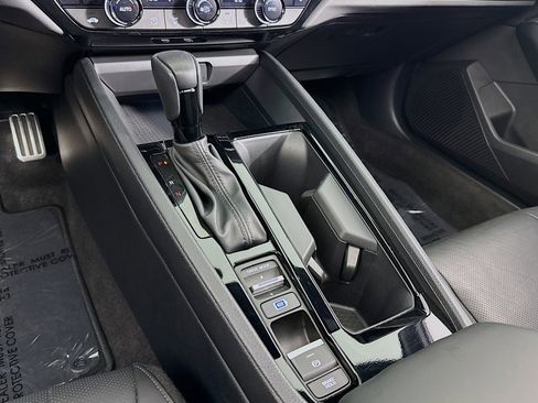 Used 2024 Honda Accord Sport image 5