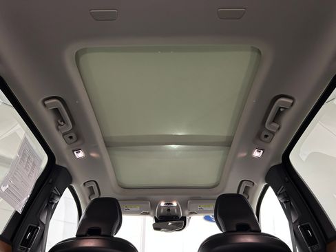 Used 2022 Volvo XC90 T6 Momentum image 24