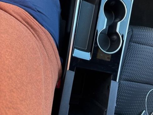 New 2025 Chevrolet Equinox LT image 25