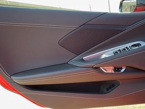 Used 2024 Chevrolet Corvette Stingray Convertible w/ Z51 Performance Package image 32