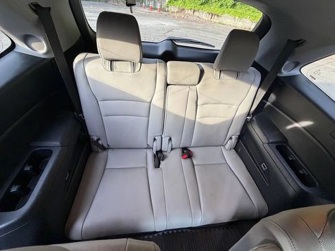 Used 2016 Honda Pilot Elite image 31