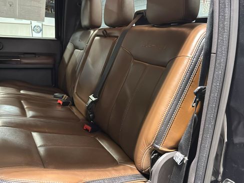 Used 2015 Ford F250 Platinum AWD/4WD image 18