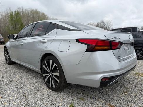 Used 2022 Nissan Altima 2.5 SR image 3