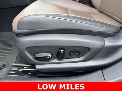Used 2023 Lexus ES 350 w/ Premium Package image 14
