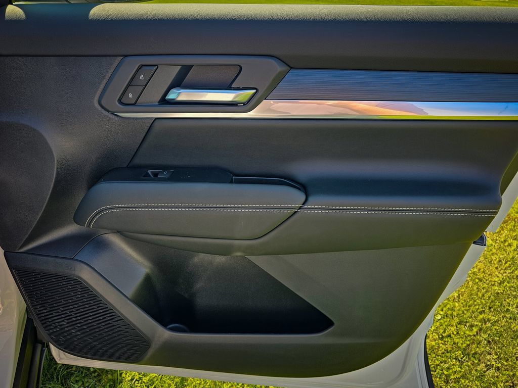 New 2027 GMC Terrain Elevation w/ Elevation Premium Package AWD/4WD image 42