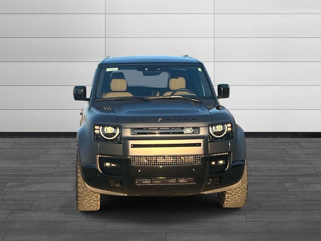 Certified 2026 Land Rover Defender 130 V8 AWD/4WD image 8