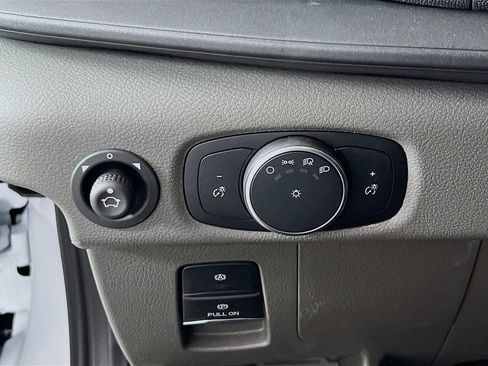 New 2026 Ford Transit 250 148 Medium Roof w/ Load Area Protection Package image 16