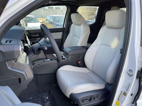New 2025 Toyota Tacoma Limited image 5
