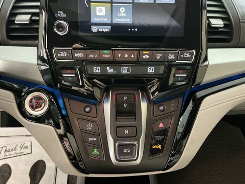 Used 2024 Honda Odyssey Touring image 21