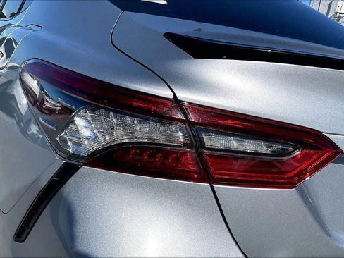 Used 2021 Toyota Camry XSE FWD image 32